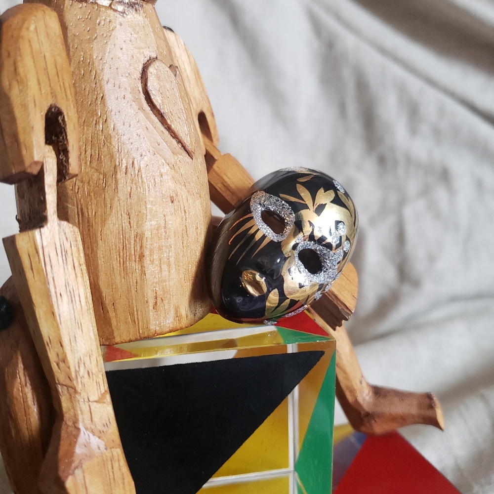 mardi gras mask brooch